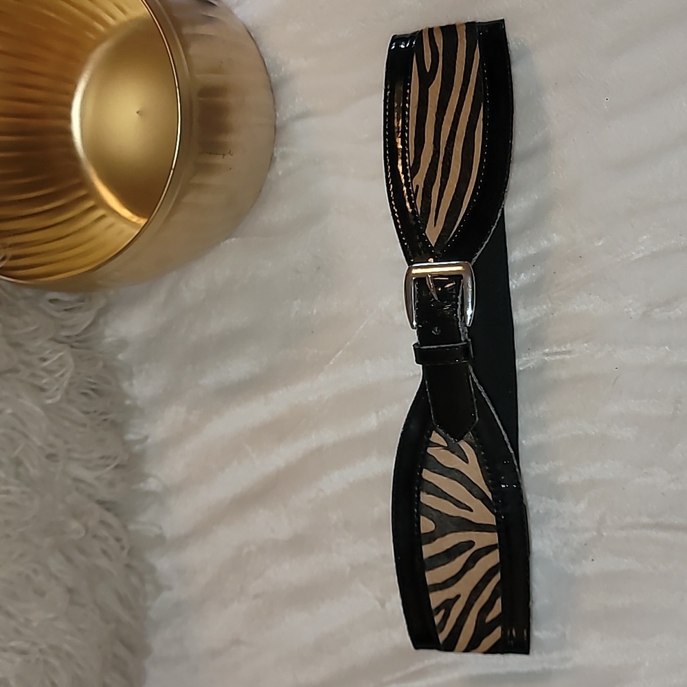 Sexy Sinching Leather Animal Print Belt